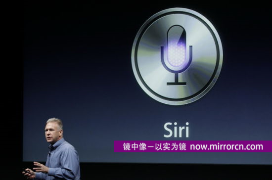 iPhone4S内置“Siri”系统